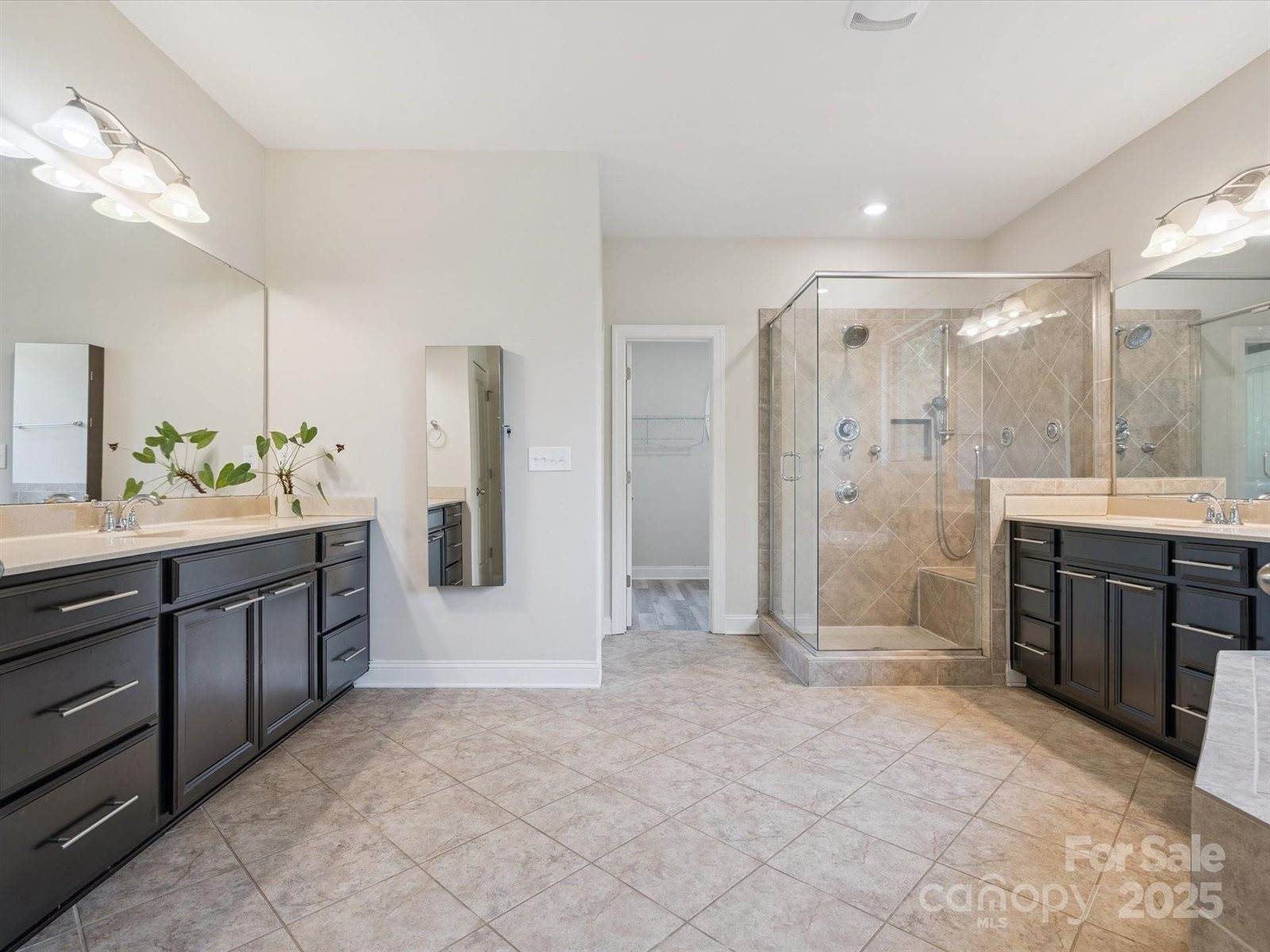 2751 Collaroy Road, Waxhaw, NC 28173