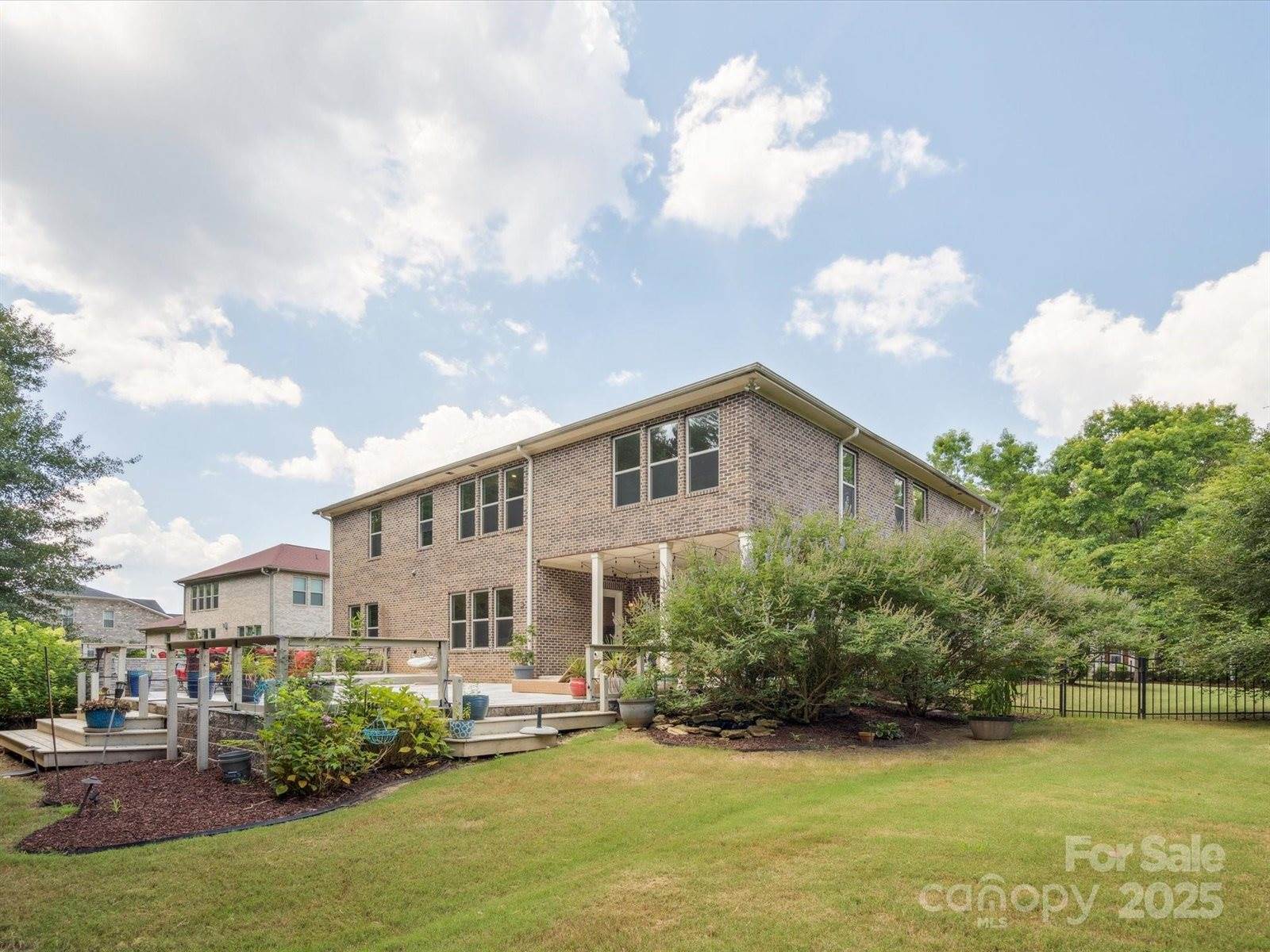 2751 Collaroy Road, Waxhaw, NC 28173