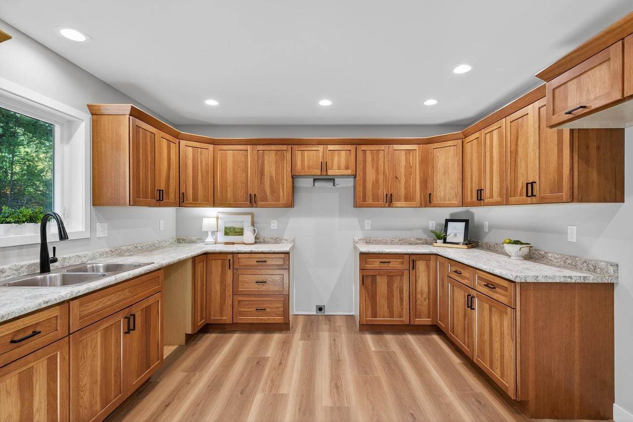 8894 Voit Lane, Nekoosa, WI 54457