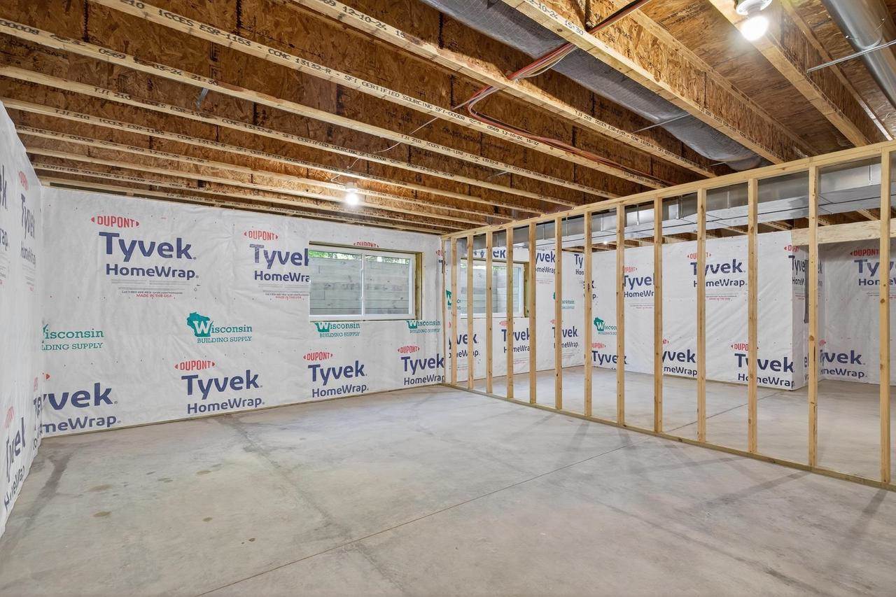 8894 Voit Lane, Nekoosa, WI 54457