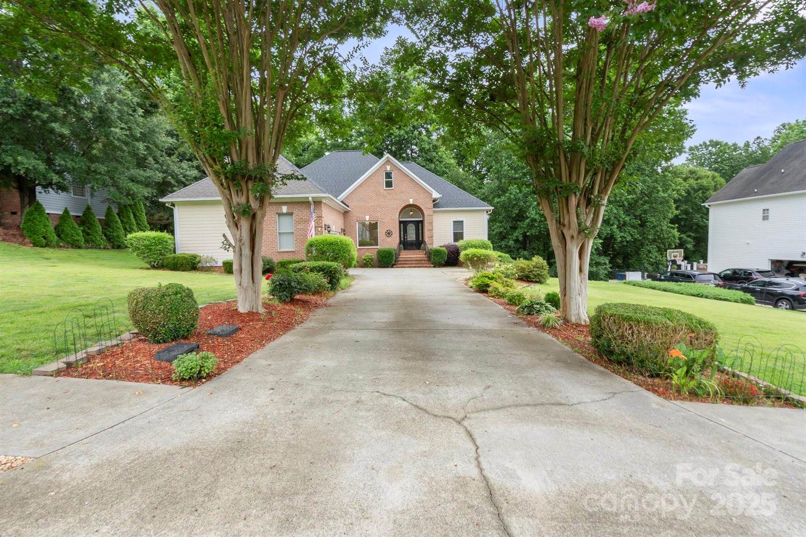 172 Hunters Hill Drive, Statesville, NC 28677