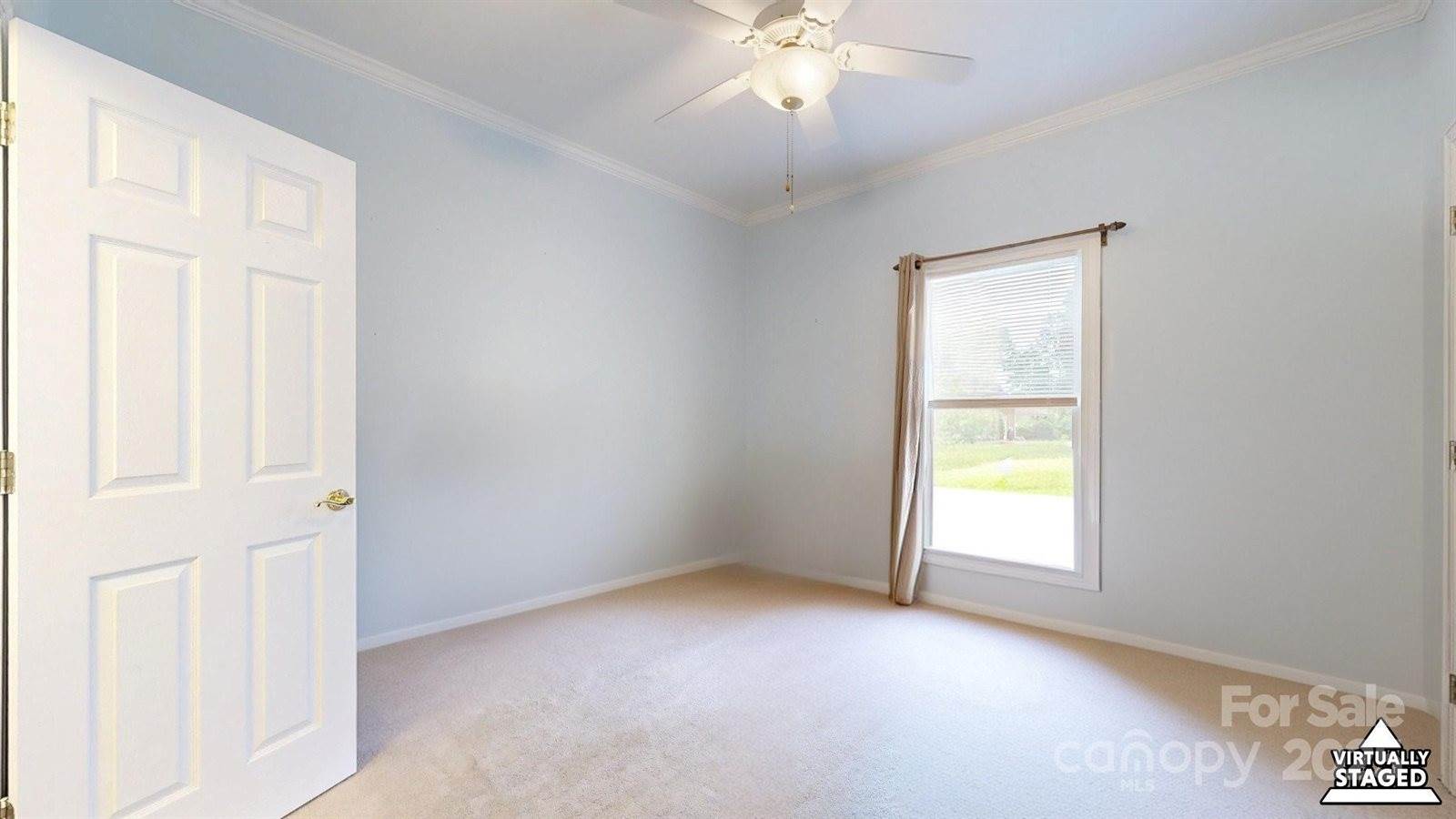 172 Hunters Hill Drive, Statesville, NC 28677