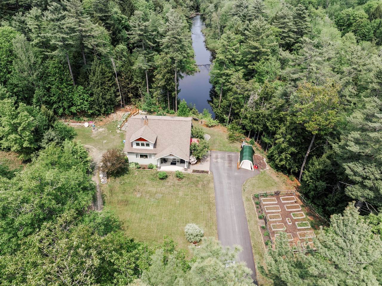 15 Brookview Drive, Bucksport, ME 04416