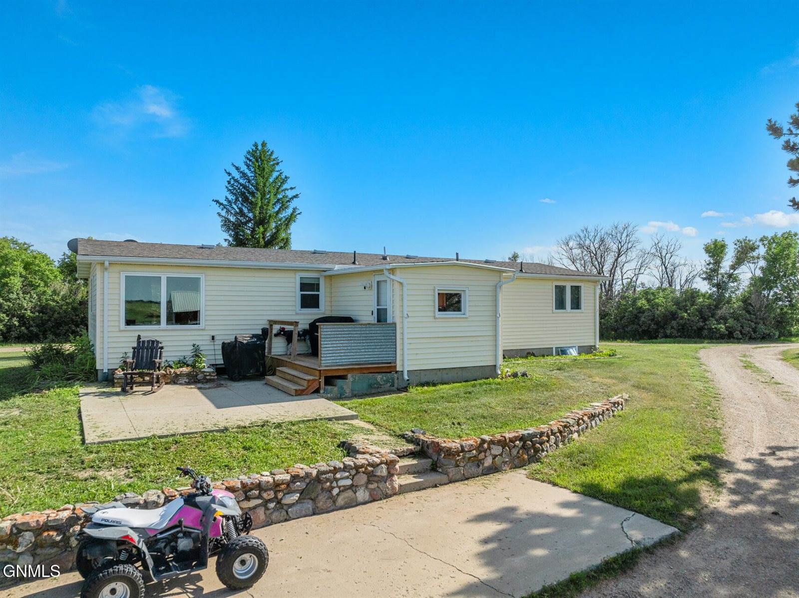 3262 147th Avenue NW, Alexander, ND 58831