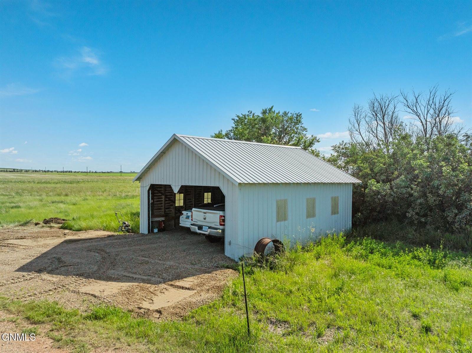 3264 147th Avenue NW, Alexander, ND 58831