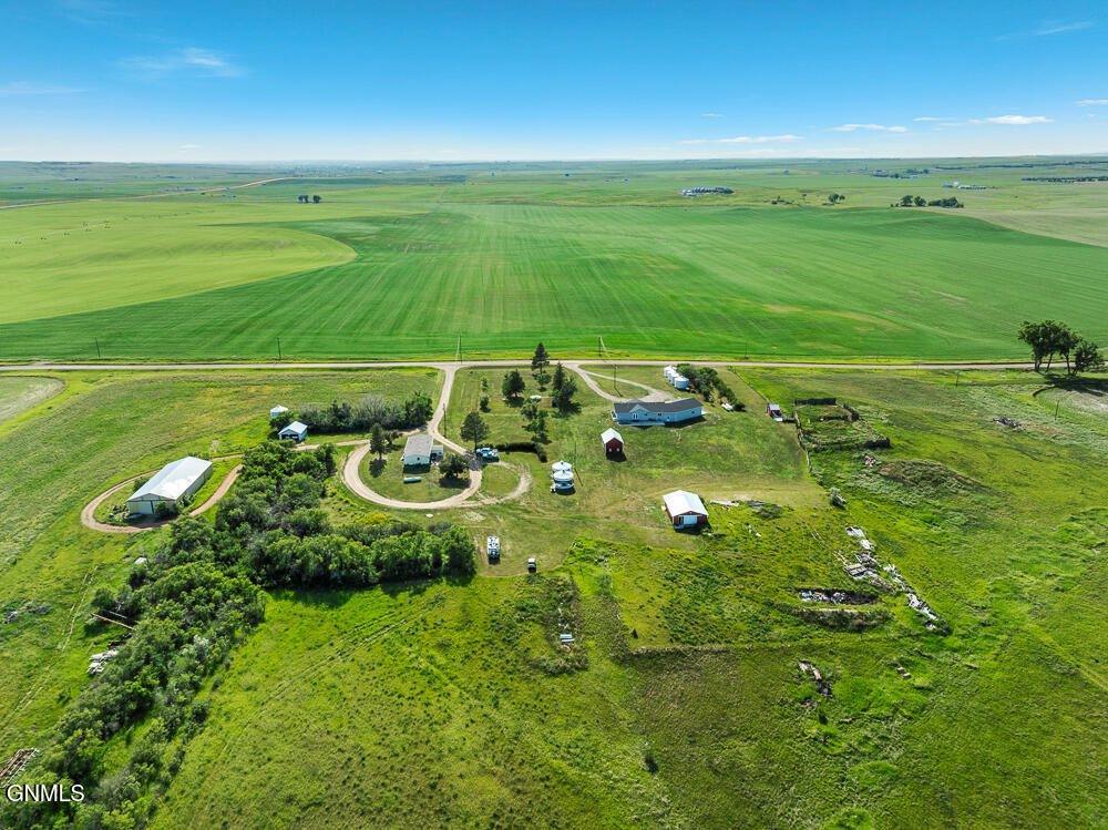 3264 147th Avenue NW, Alexander, ND 58831