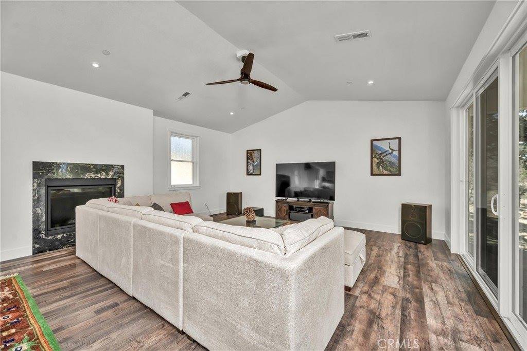 18522 Rock Ridge Court, Hidden Valley Lake, CA 95467