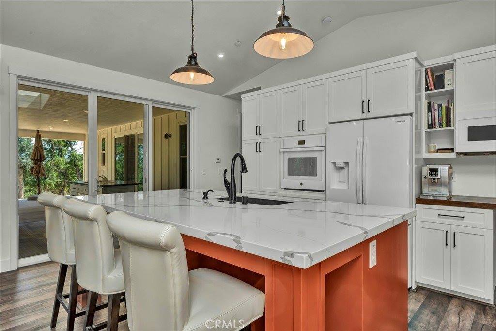 18522 Rock Ridge Court, Hidden Valley Lake, CA 95467