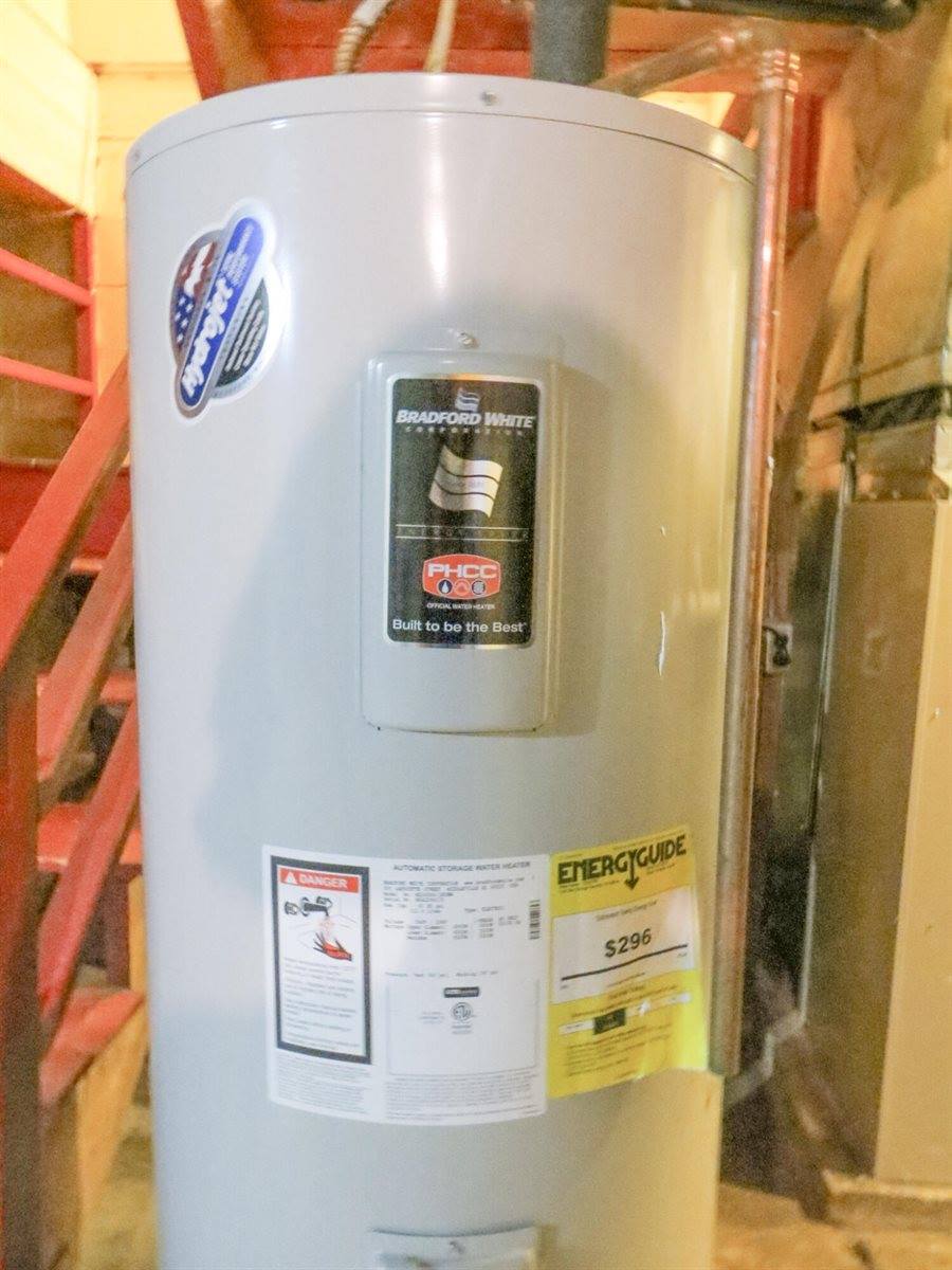 70 Mount Desert Drive, Bangor, ME 04401