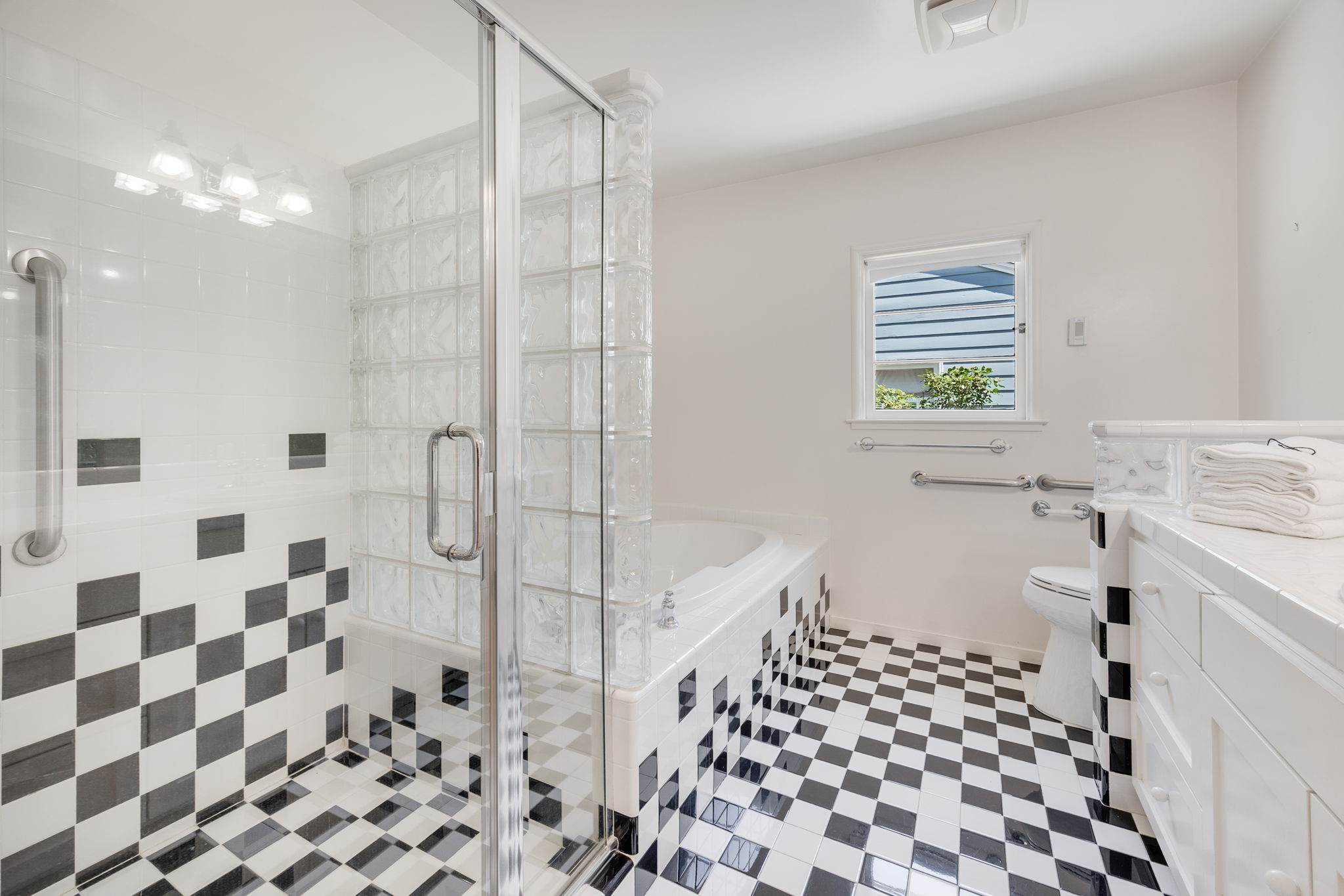 640 Oak Ave, Davis, CA 95616