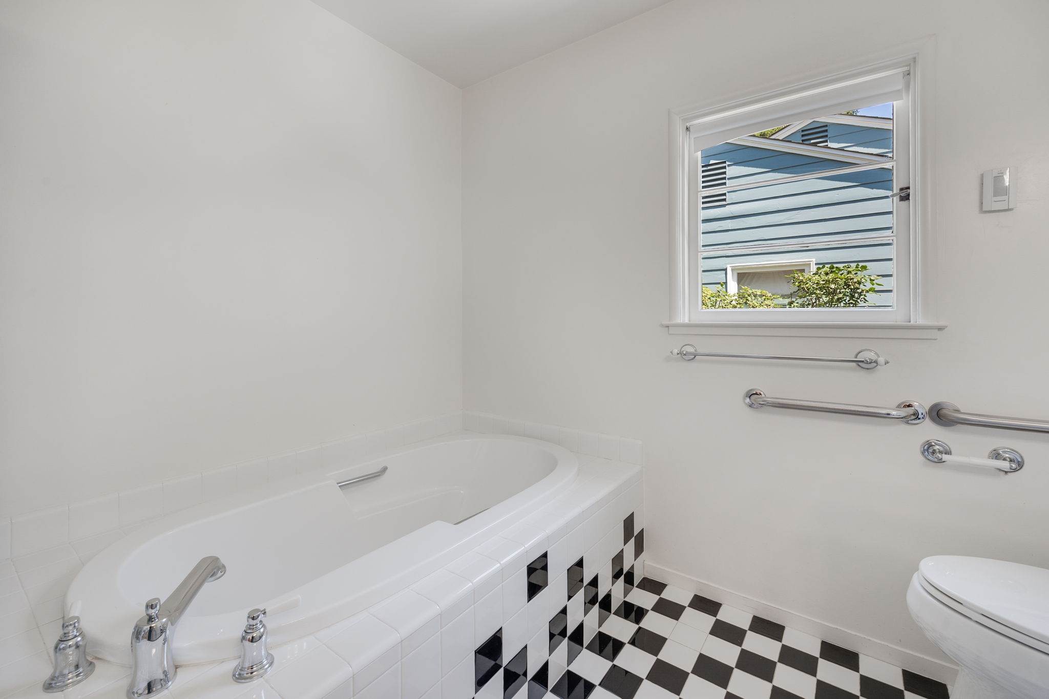 640 Oak Ave, Davis, CA 95616
