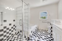 640 Oak Ave, Davis, CA 95616