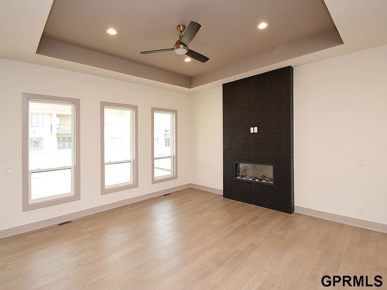 21133 Jessie Avenue, Elkhorn, NE 68022