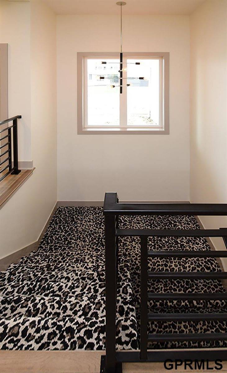 21133 Jessie Avenue, Elkhorn, NE 68022