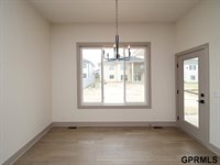 21133 Jessie Avenue, Elkhorn, NE 68022