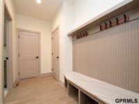 21133 Jessie Avenue, Elkhorn, NE 68022