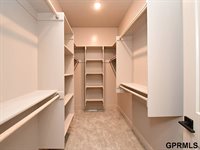 21133 Jessie Avenue, Elkhorn, NE 68022