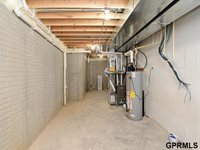 21133 Jessie Avenue, Elkhorn, NE 68022