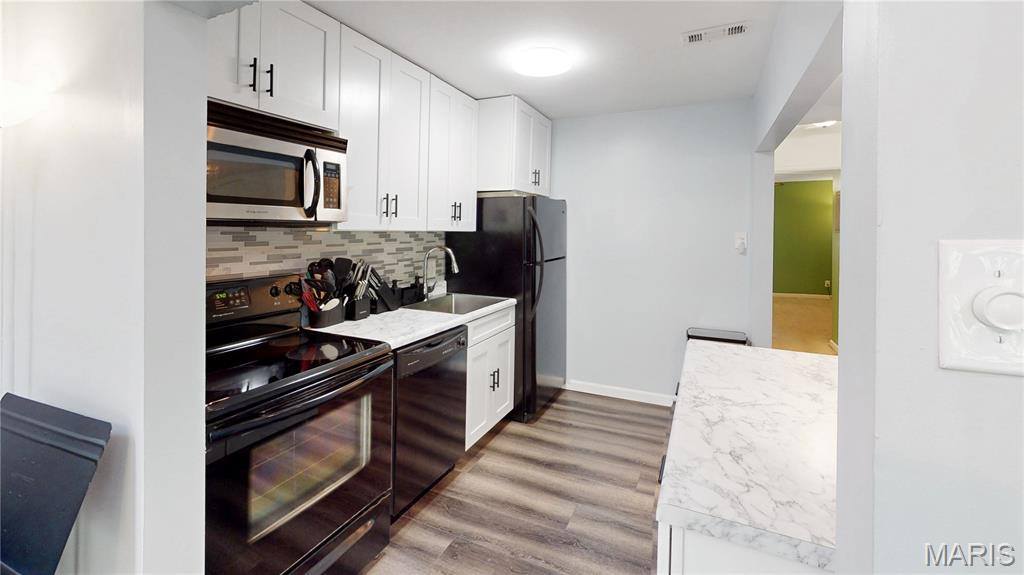 5262 Cedarstone Court, Saint Louis, MO 63129