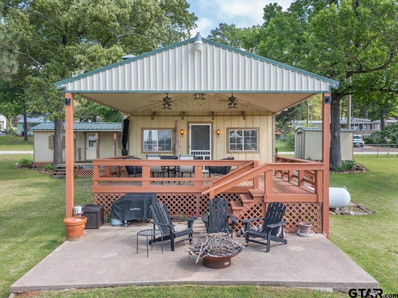 22090 Sportsman's Drive, Chandler, TX 75758