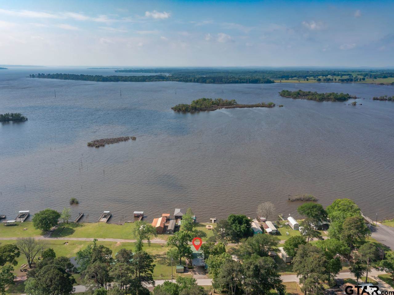 22090 Sportsman's Drive, Chandler, TX 75758