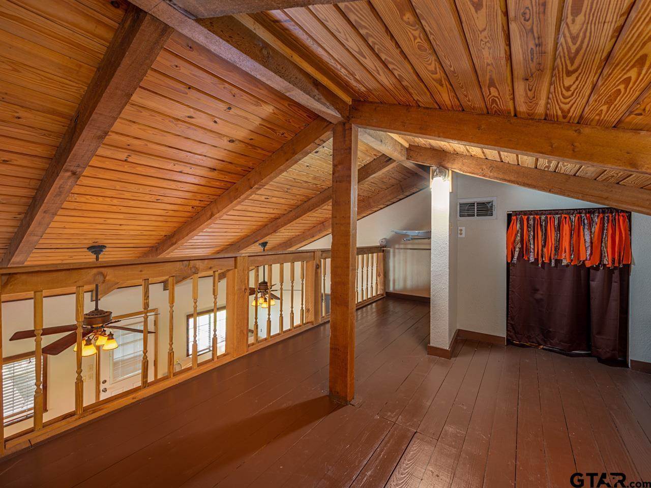 22090 Sportsman's Drive, Chandler, TX 75758