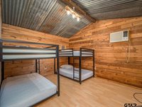 22090 Sportsman's Drive, Chandler, TX 75758