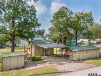 22090 Sportsman's Drive, Chandler, TX 75758