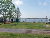 22090 Sportsman's Drive, Chandler, TX 75758