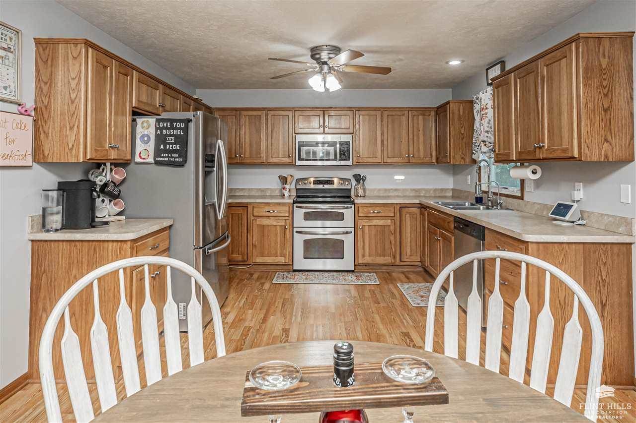 2216 Buckhorn Circle, Junction City, KS 66441