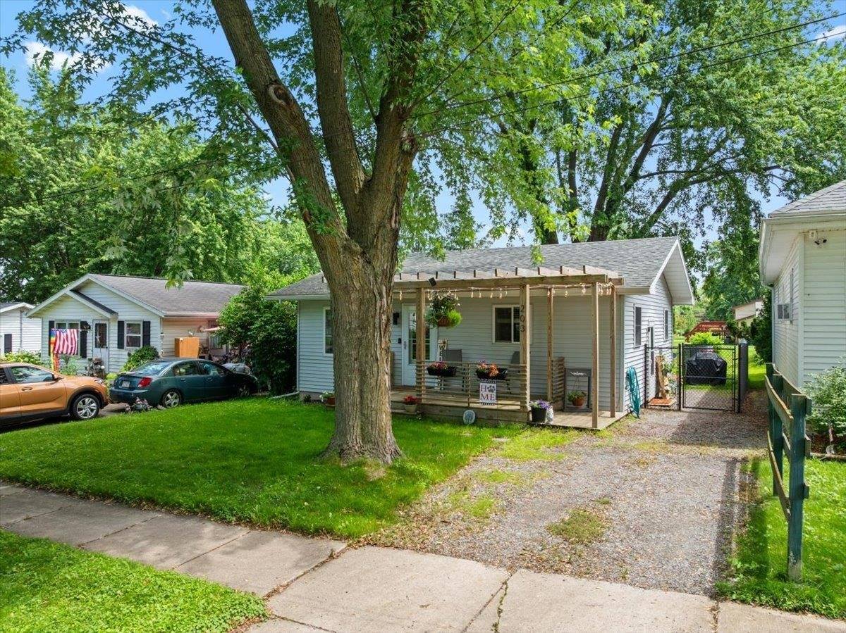 203 N Vine Street, Marshfield, WI 54449