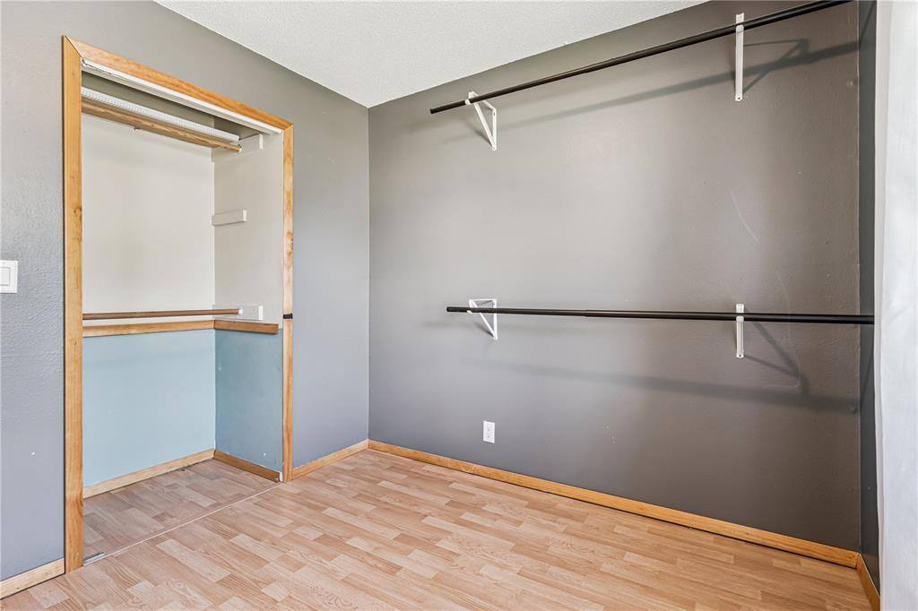 5929 Underwood Ave SW, Cedar Rapids, IA 52404