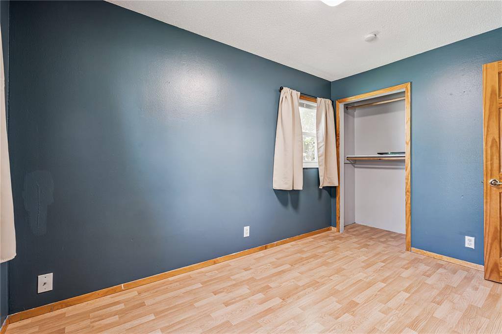 5929 Underwood Ave SW, Cedar Rapids, IA 52404