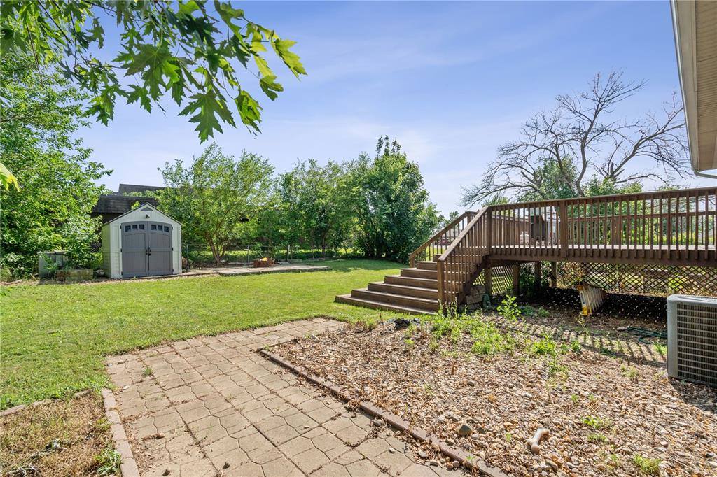 5929 Underwood Ave SW, Cedar Rapids, IA 52404