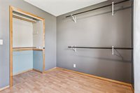 5929 Underwood Ave SW, Cedar Rapids, IA 52404