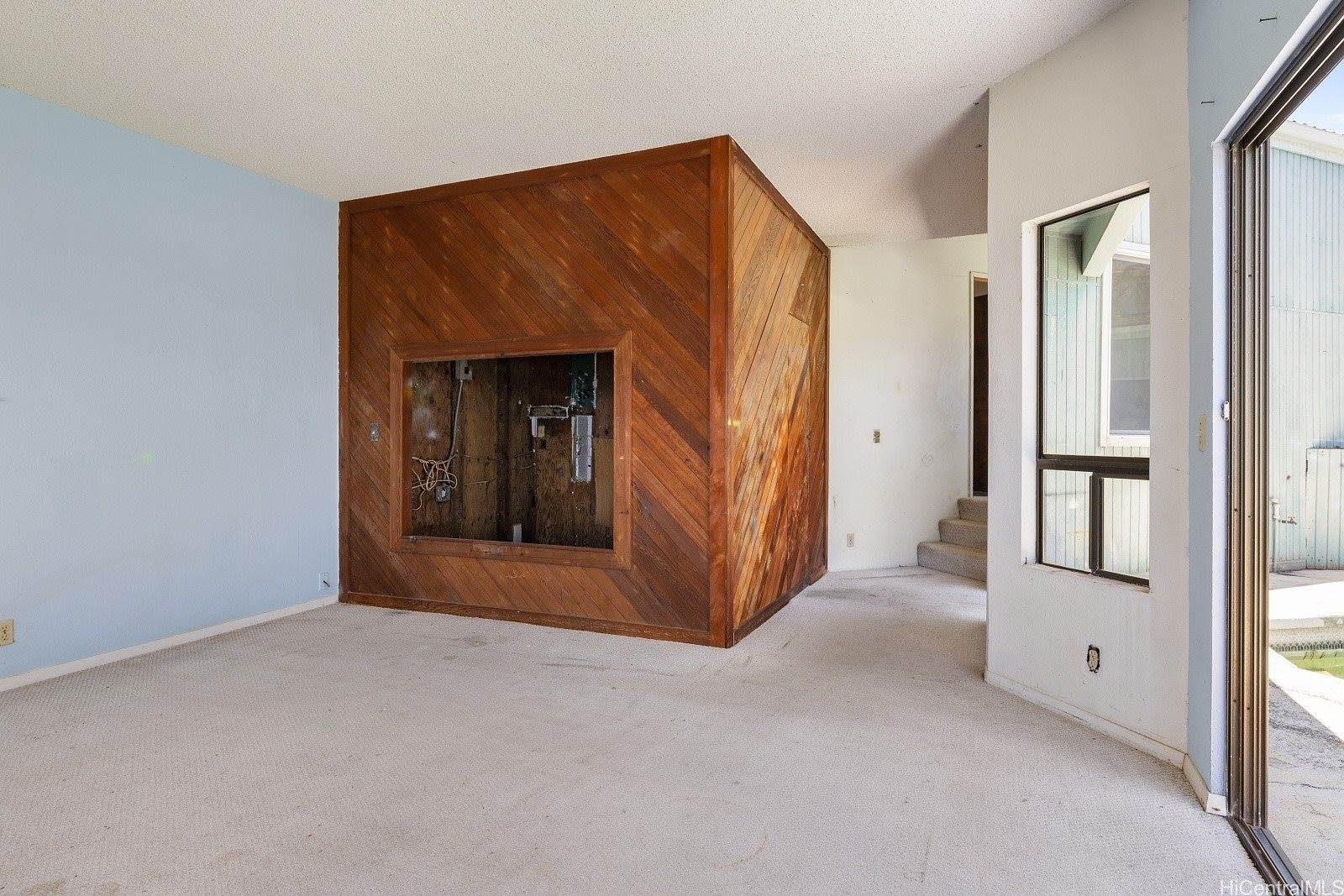 1918 Hawane Place, Honolulu, HI 96821