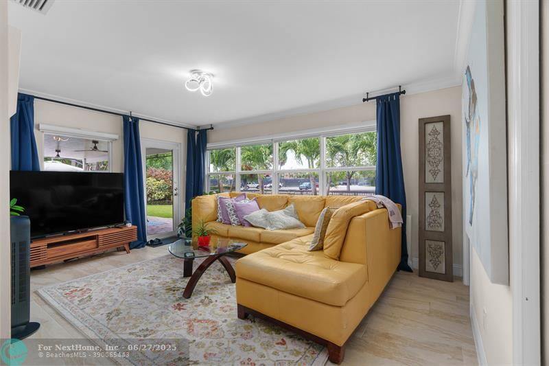 418 NW 20th St, Wilton Manors, FL 33311