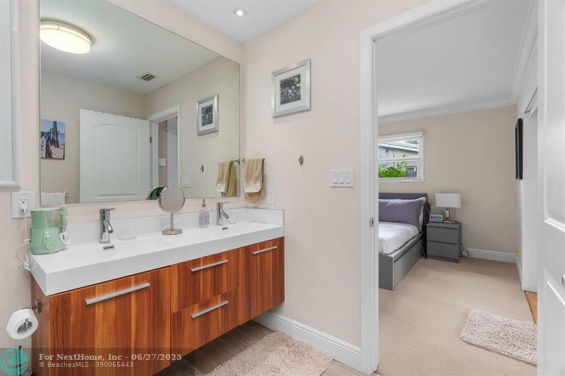 418 NW 20th St, Wilton Manors, FL 33311