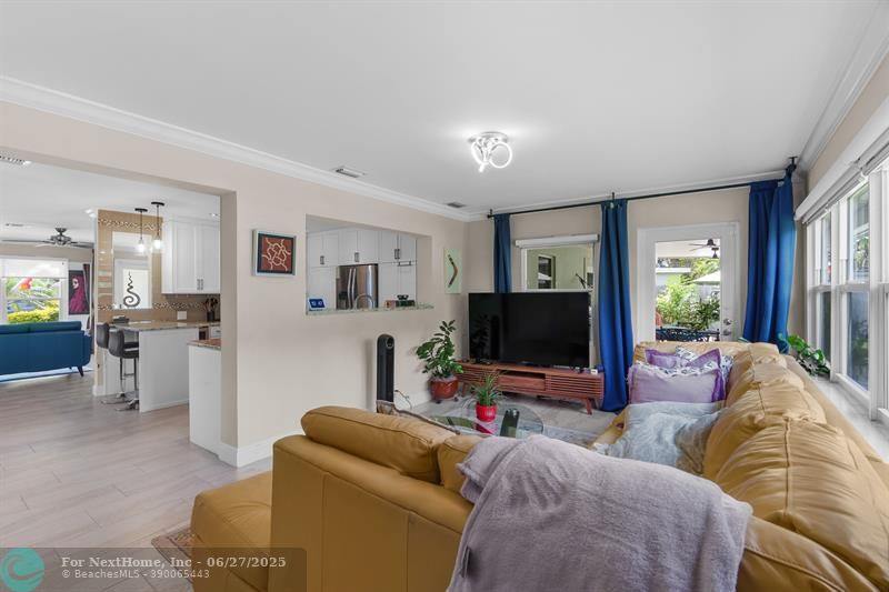 418 NW 20th St, Wilton Manors, FL 33311