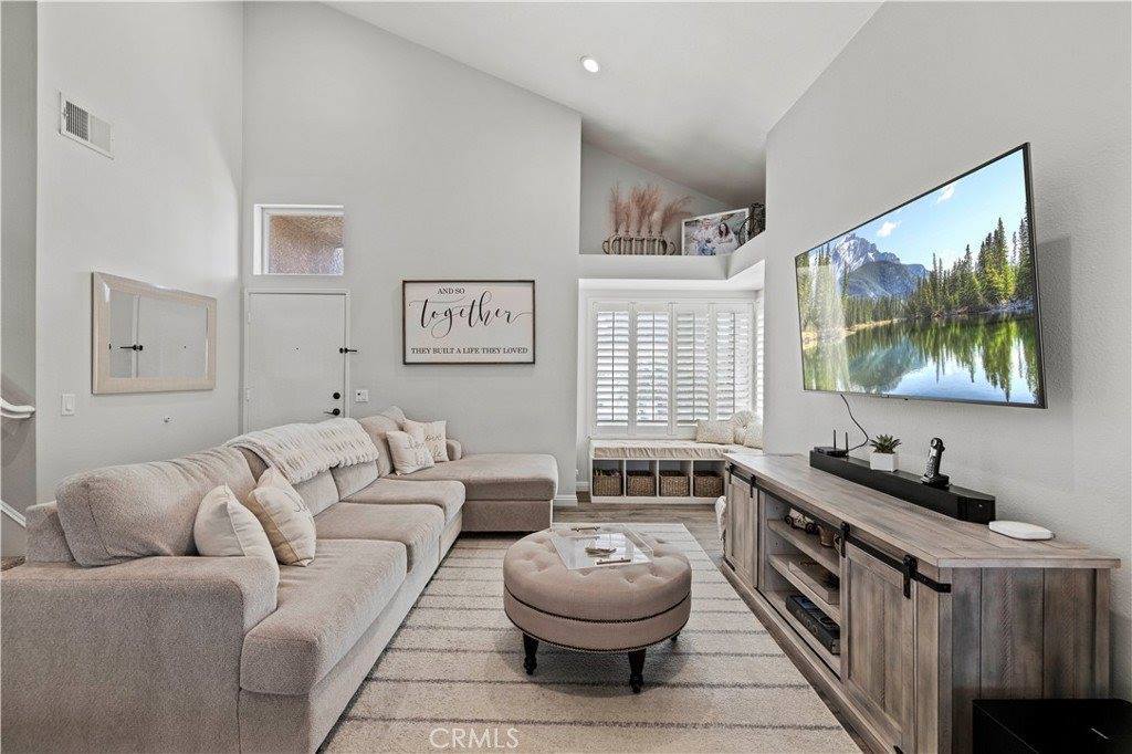 28032 Nantucket Street, Castaic, CA 91384