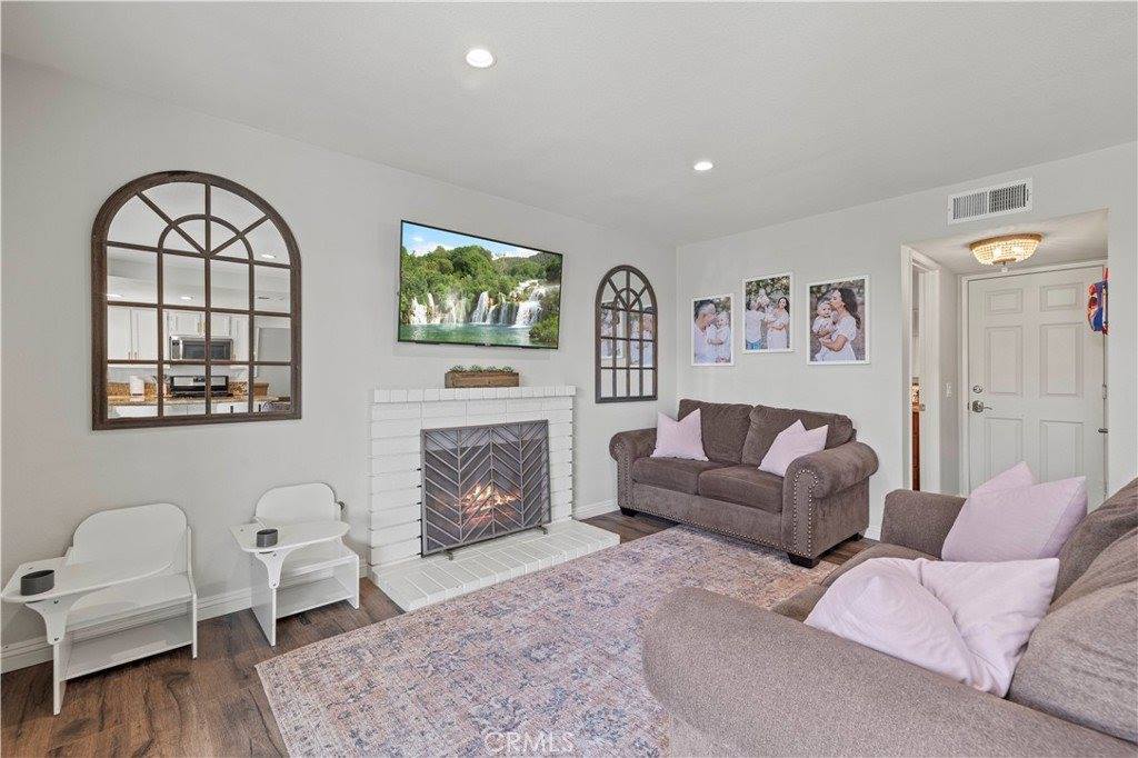 28032 Nantucket Street, Castaic, CA 91384