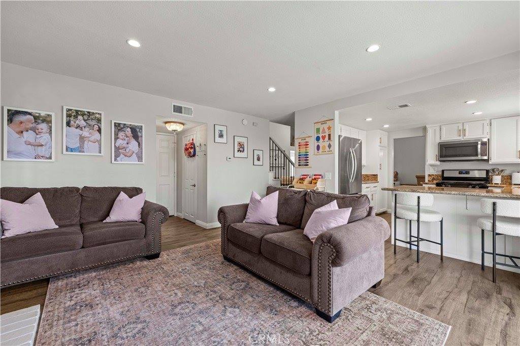 28032 Nantucket Street, Castaic, CA 91384