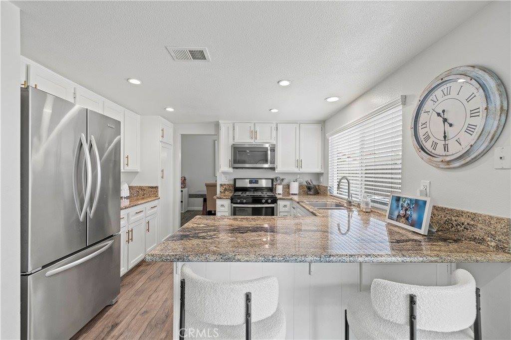 28032 Nantucket Street, Castaic, CA 91384