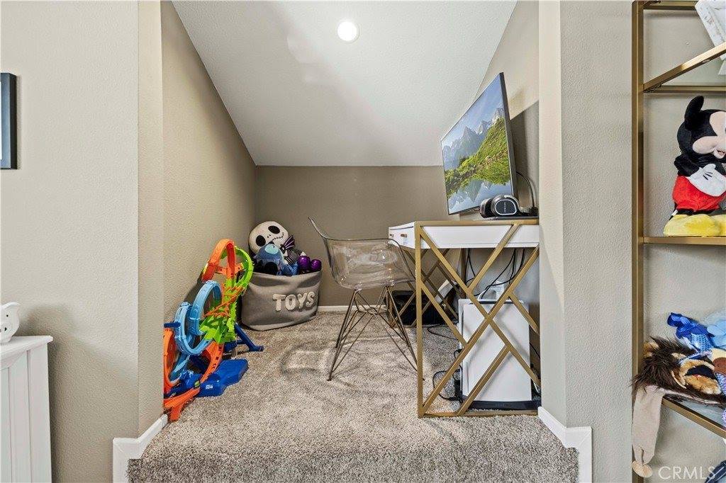 28032 Nantucket Street, Castaic, CA 91384