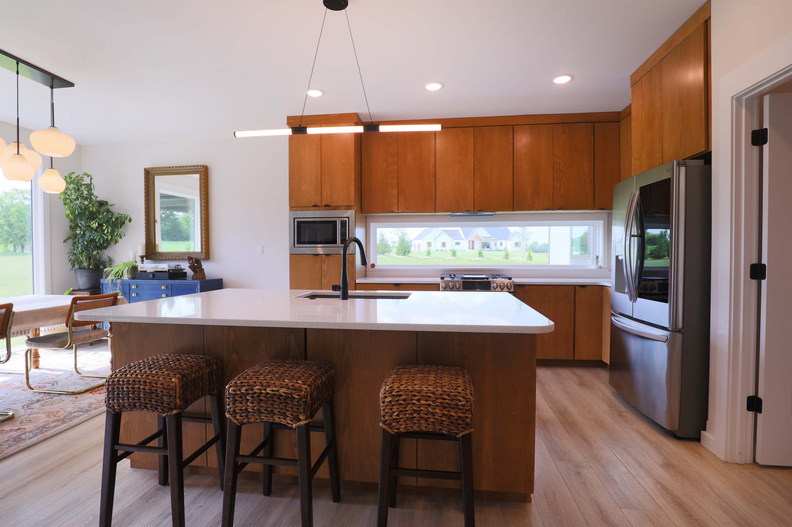 1076 E 1466th Rd, Lawrence, KS 66046