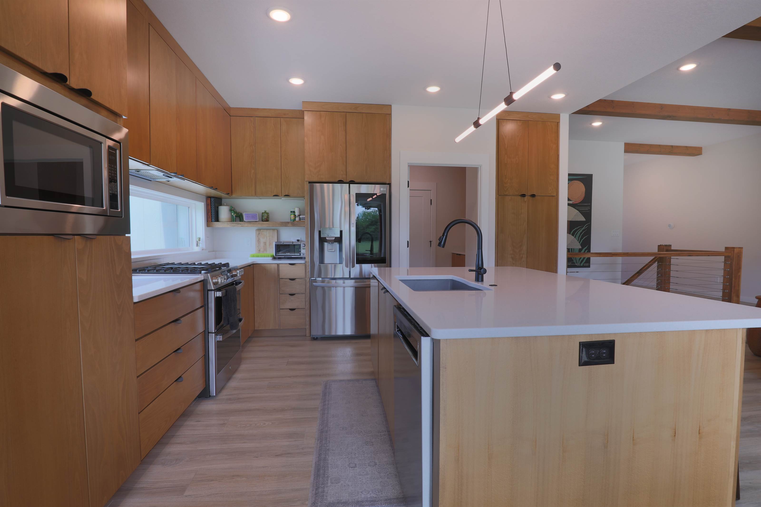 1076 E 1466th Rd, Lawrence, KS 66046