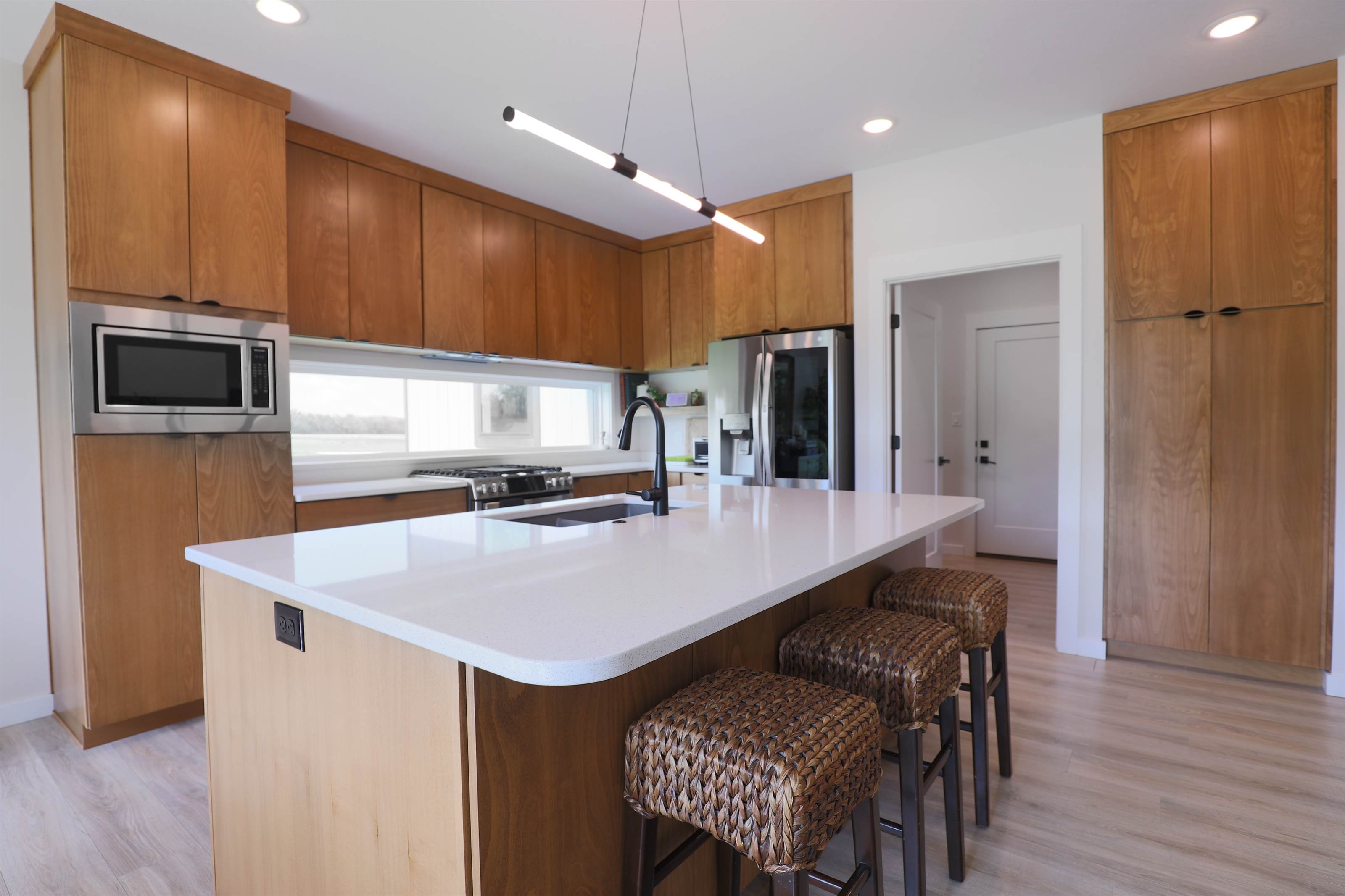 1076 E 1466th Rd, Lawrence, KS 66046