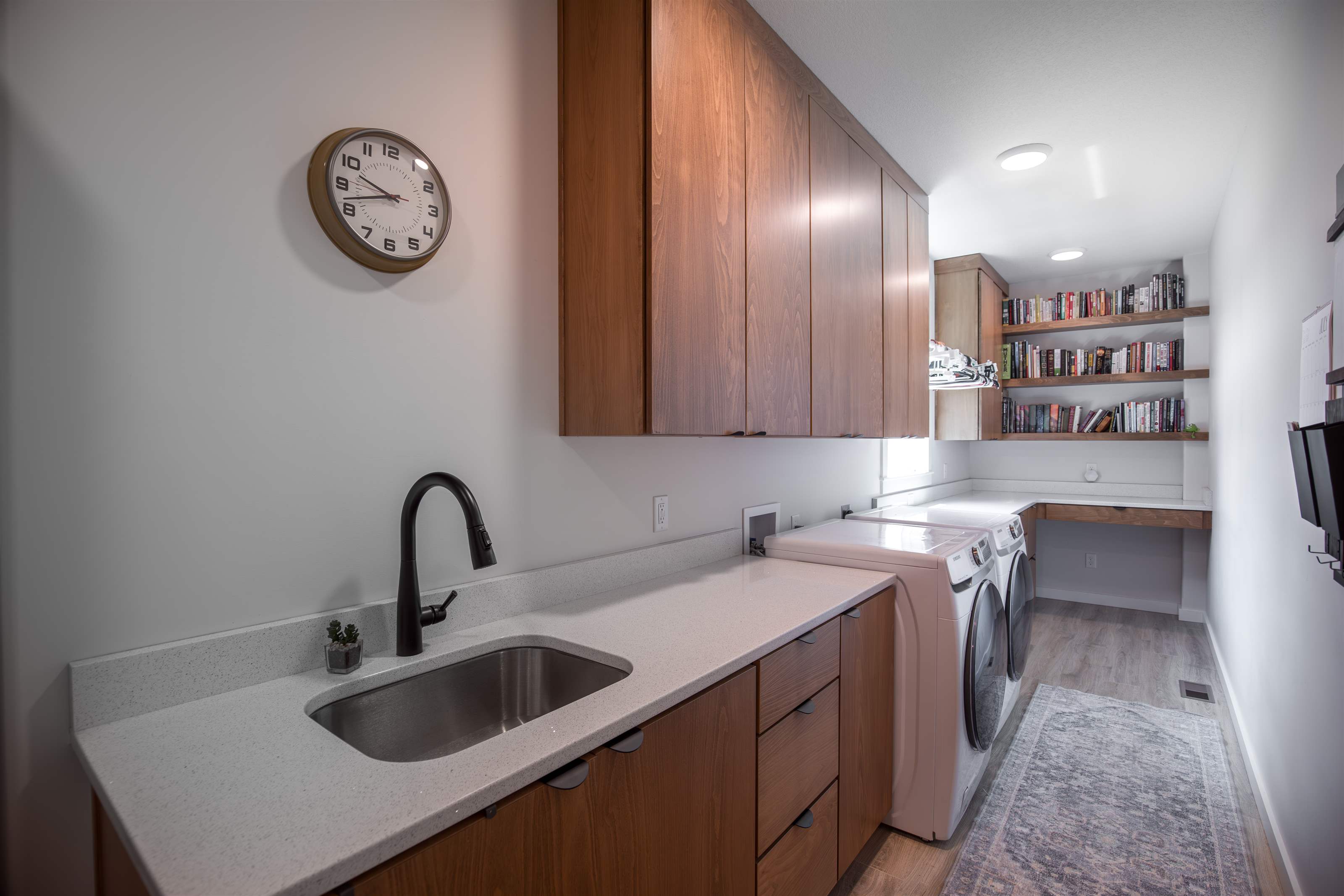 1076 E 1466th Rd, Lawrence, KS 66046