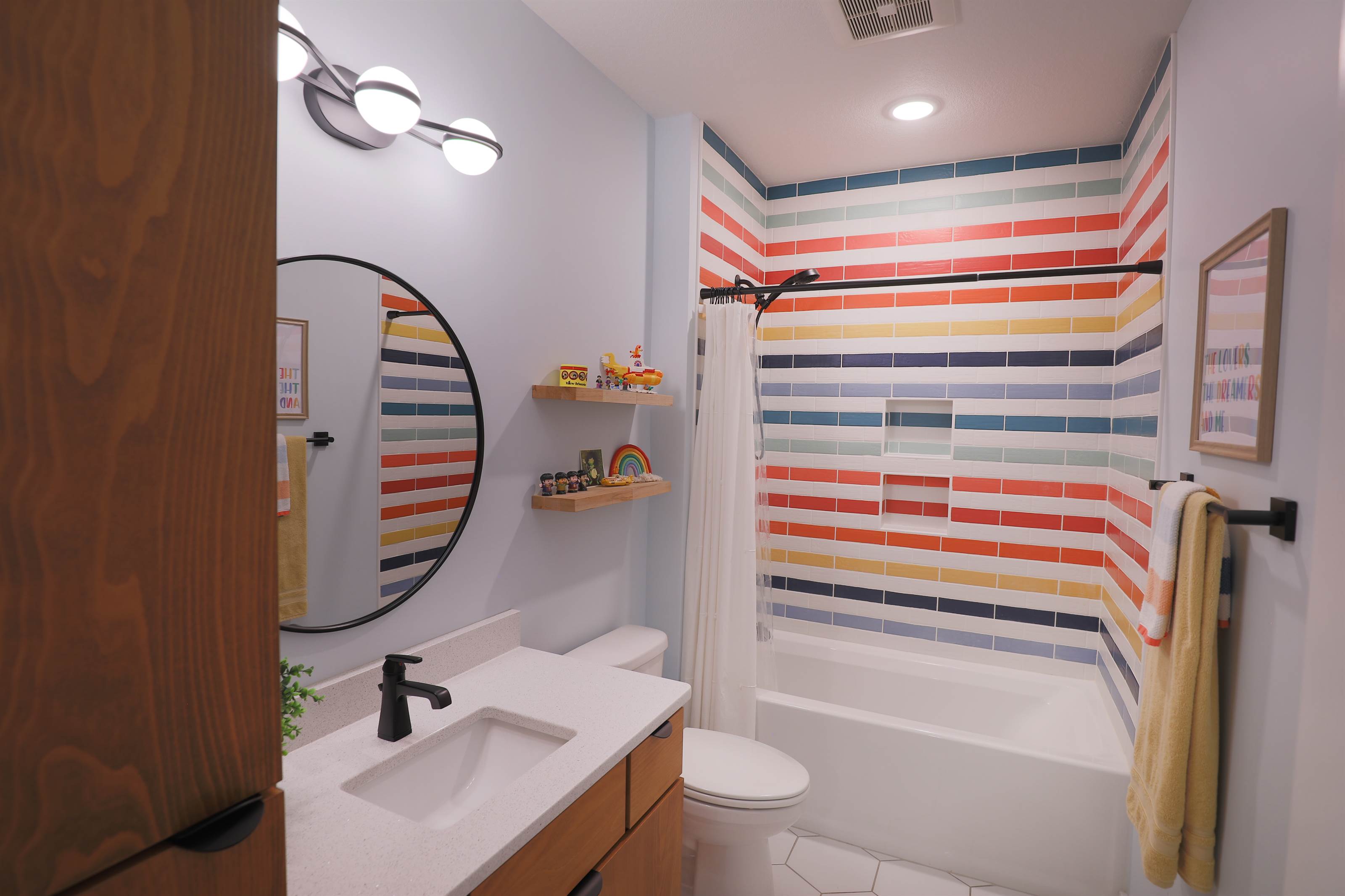 1076 E 1466th Rd, Lawrence, KS 66046