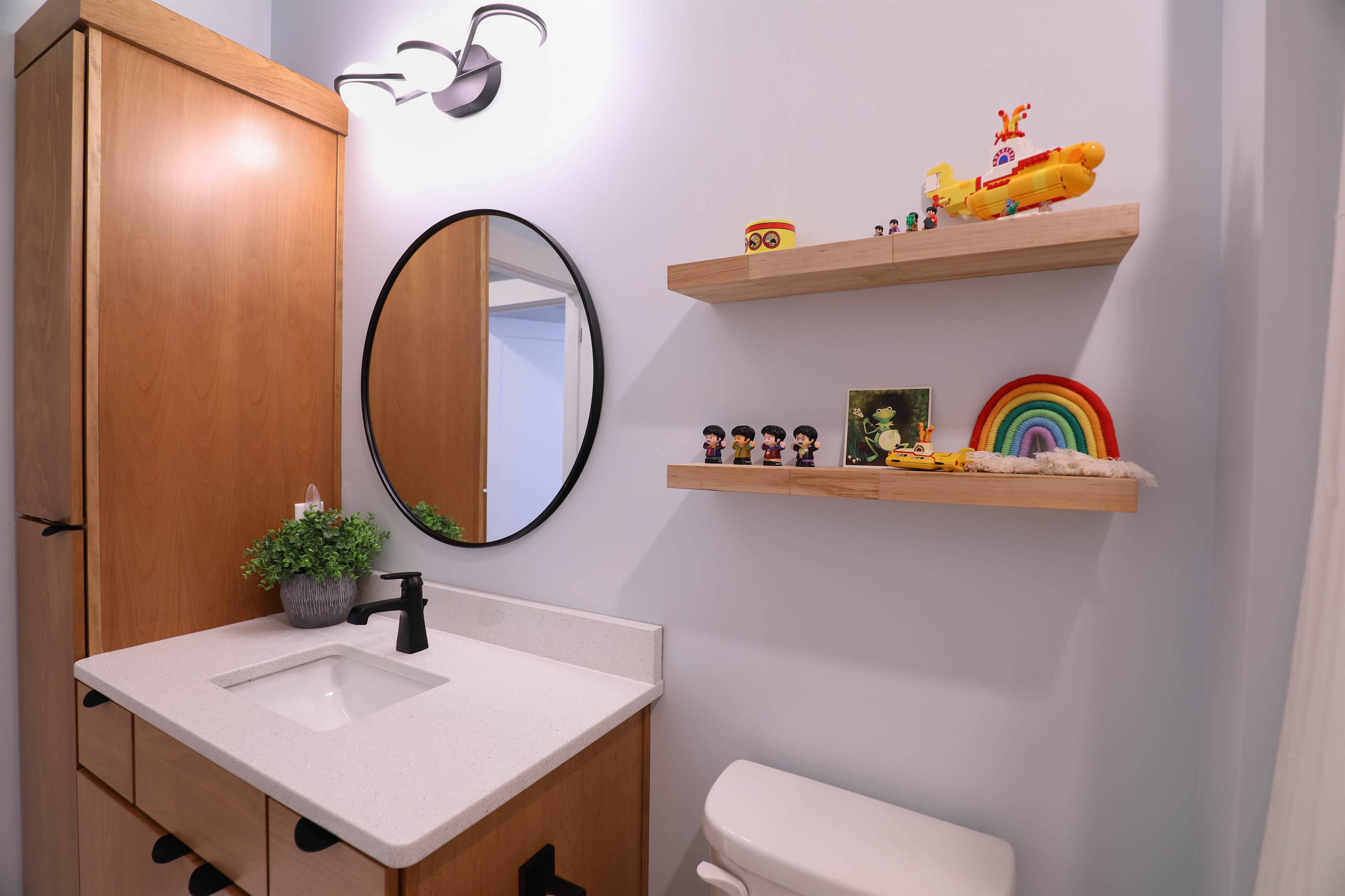 1076 E 1466th Rd, Lawrence, KS 66046